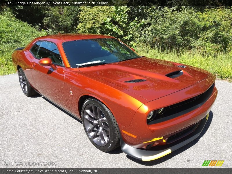 Front 3/4 View of 2022 Challenger R/T Scat Pack