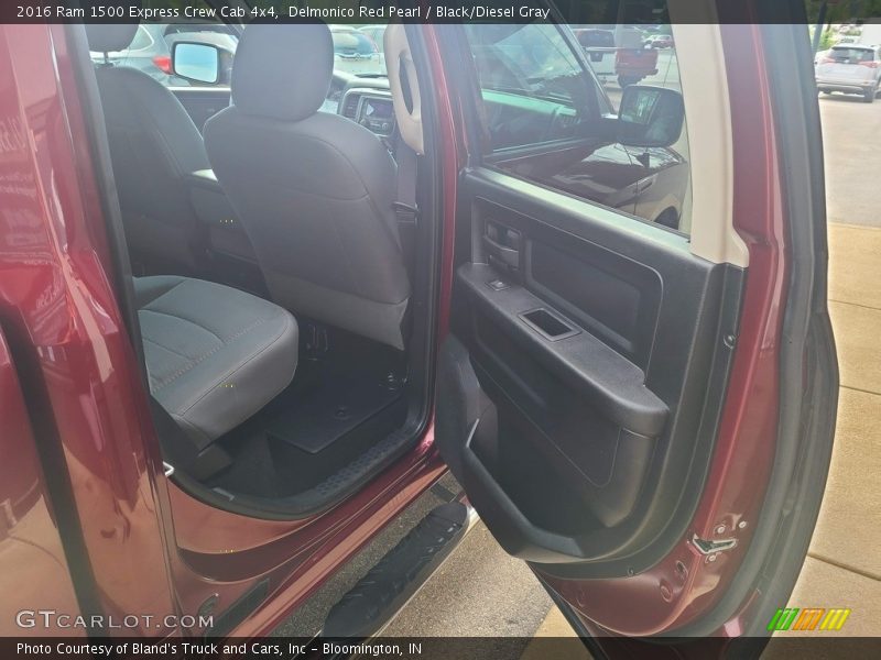 Delmonico Red Pearl / Black/Diesel Gray 2016 Ram 1500 Express Crew Cab 4x4