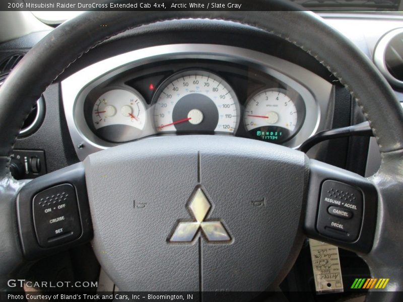  2006 Raider DuroCross Extended Cab 4x4 Steering Wheel