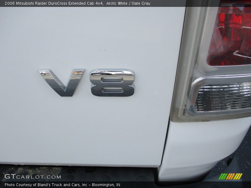  2006 Raider DuroCross Extended Cab 4x4 Logo