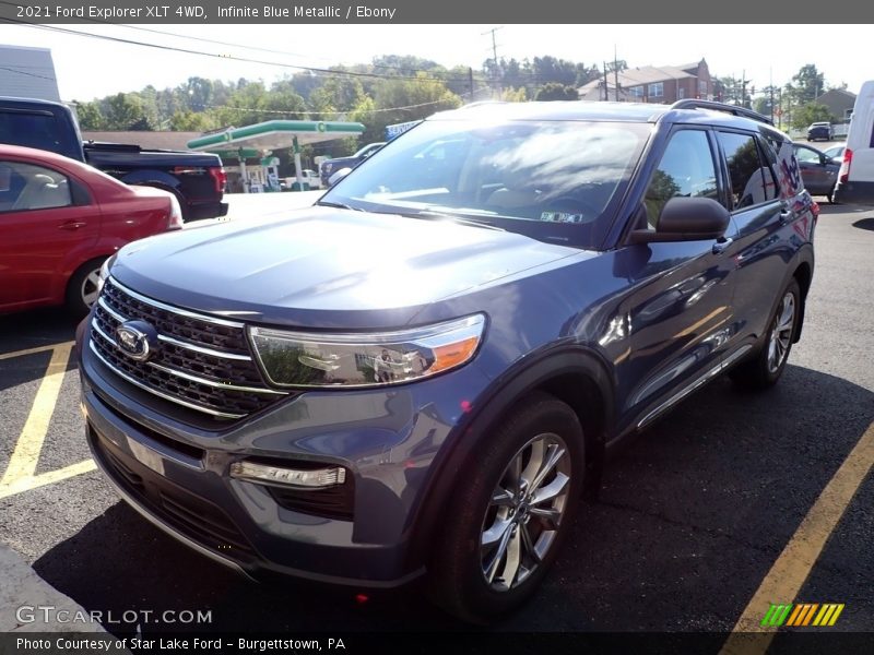 Infinite Blue Metallic / Ebony 2021 Ford Explorer XLT 4WD