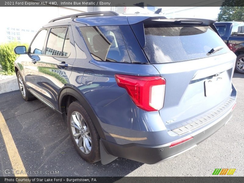 Infinite Blue Metallic / Ebony 2021 Ford Explorer XLT 4WD