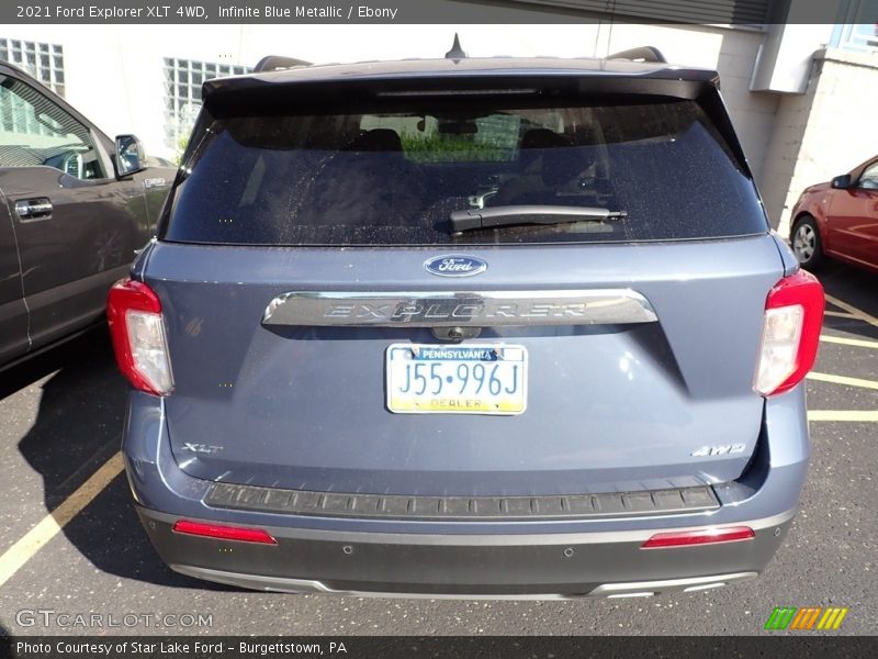 Infinite Blue Metallic / Ebony 2021 Ford Explorer XLT 4WD