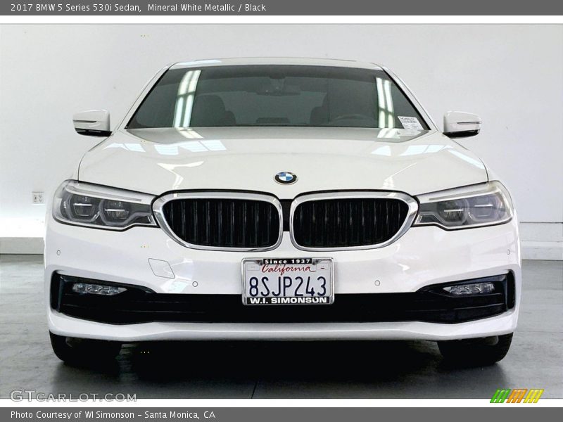 Mineral White Metallic / Black 2017 BMW 5 Series 530i Sedan