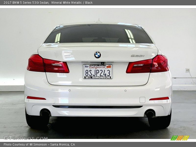 Mineral White Metallic / Black 2017 BMW 5 Series 530i Sedan