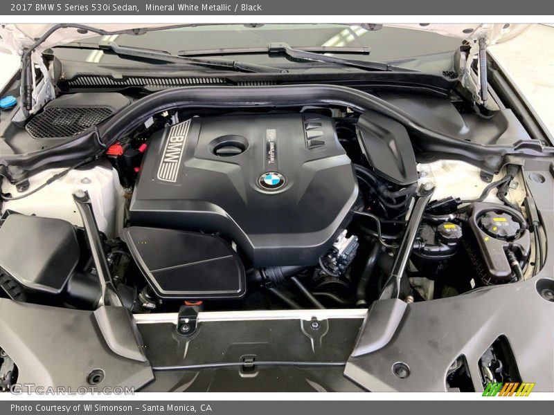 Mineral White Metallic / Black 2017 BMW 5 Series 530i Sedan