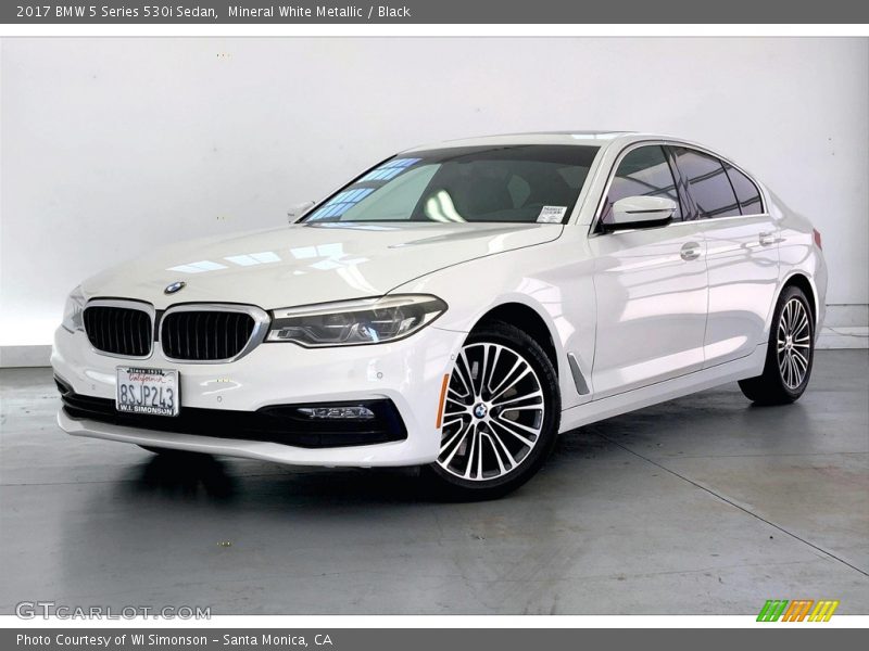 Mineral White Metallic / Black 2017 BMW 5 Series 530i Sedan