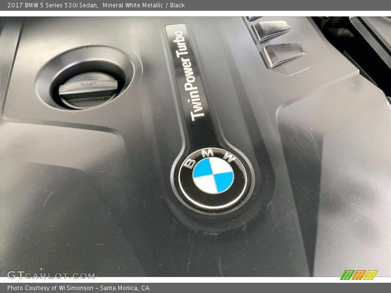 Mineral White Metallic / Black 2017 BMW 5 Series 530i Sedan