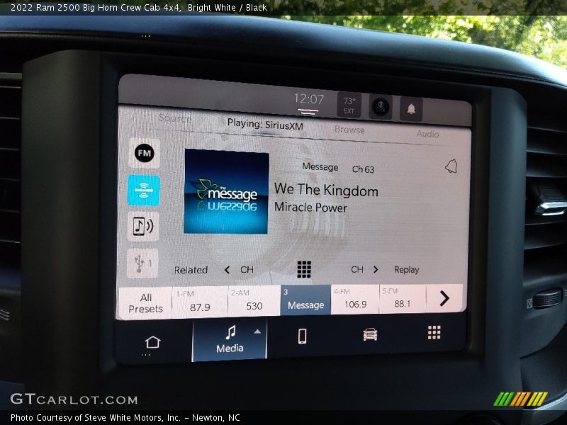 Bright White / Black 2022 Ram 2500 Big Horn Crew Cab 4x4