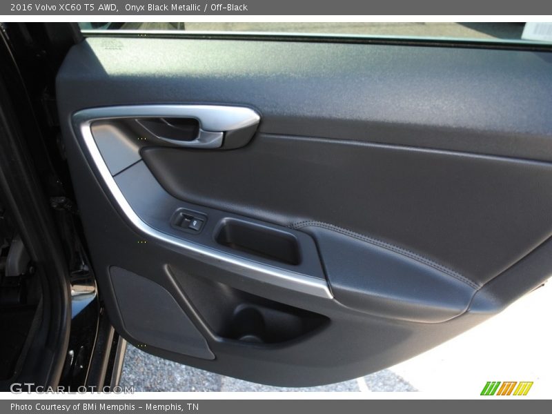 Onyx Black Metallic / Off-Black 2016 Volvo XC60 T5 AWD