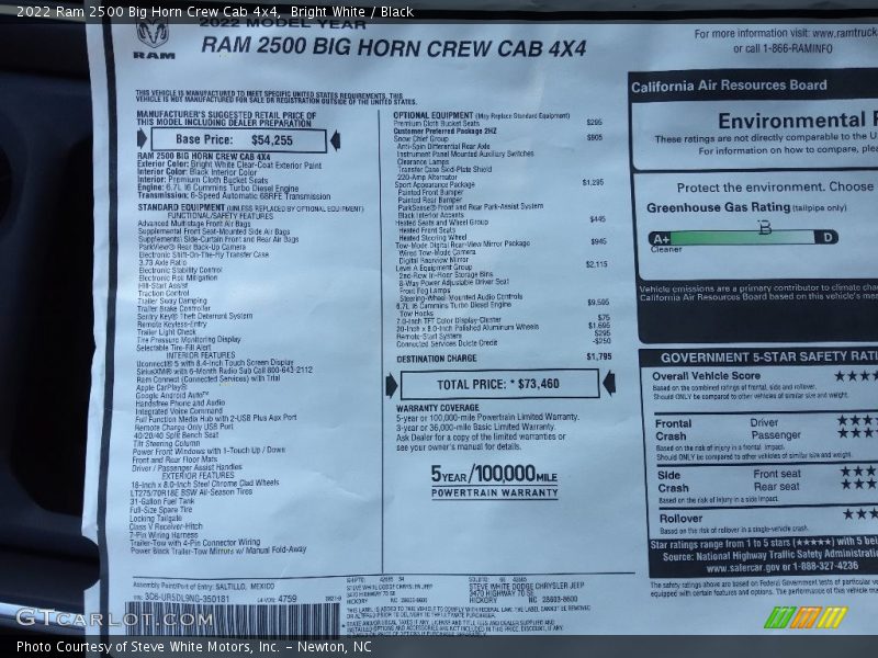 Bright White / Black 2022 Ram 2500 Big Horn Crew Cab 4x4