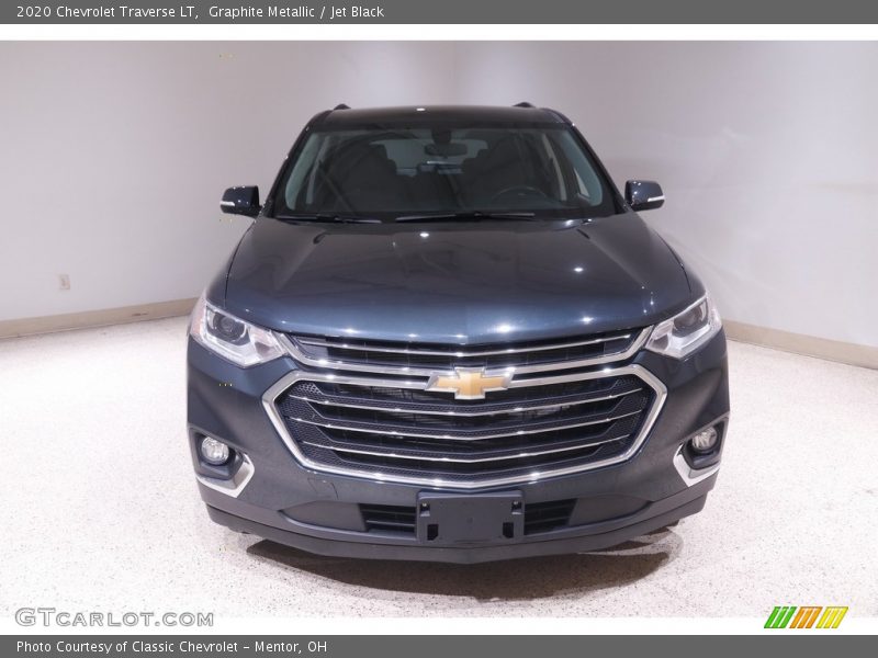 Graphite Metallic / Jet Black 2020 Chevrolet Traverse LT
