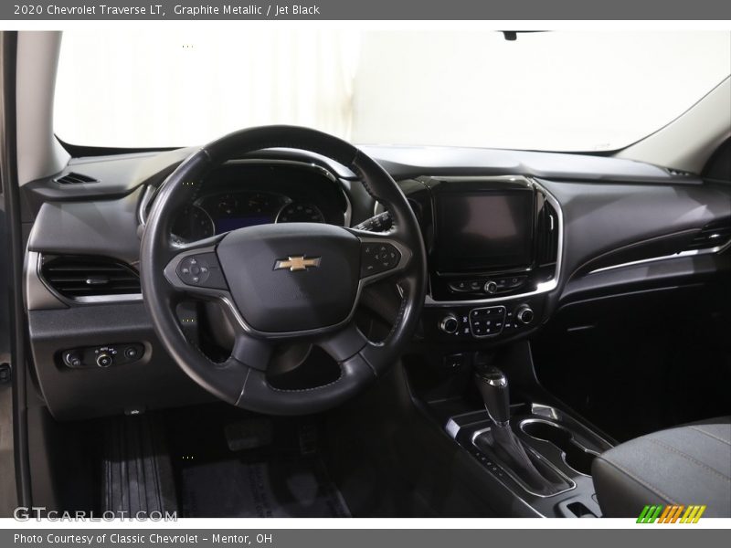 Graphite Metallic / Jet Black 2020 Chevrolet Traverse LT