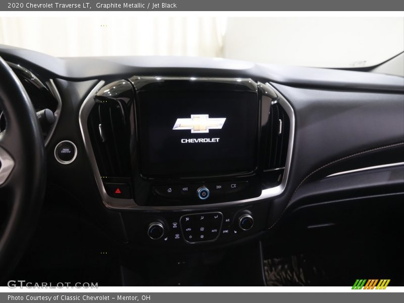 Graphite Metallic / Jet Black 2020 Chevrolet Traverse LT