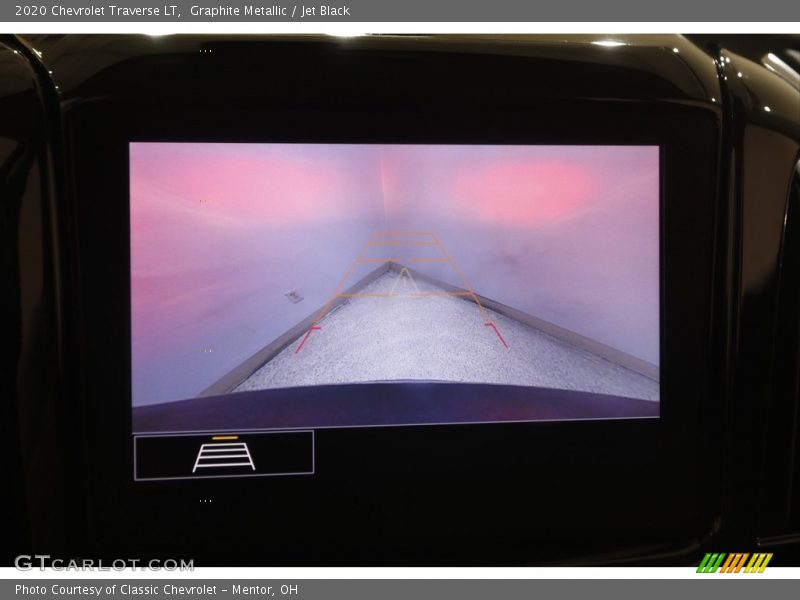 Graphite Metallic / Jet Black 2020 Chevrolet Traverse LT