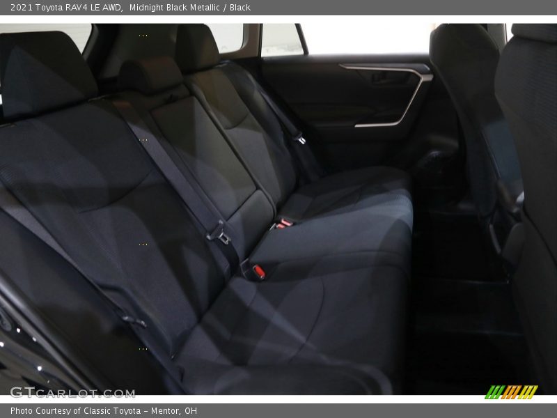 Midnight Black Metallic / Black 2021 Toyota RAV4 LE AWD