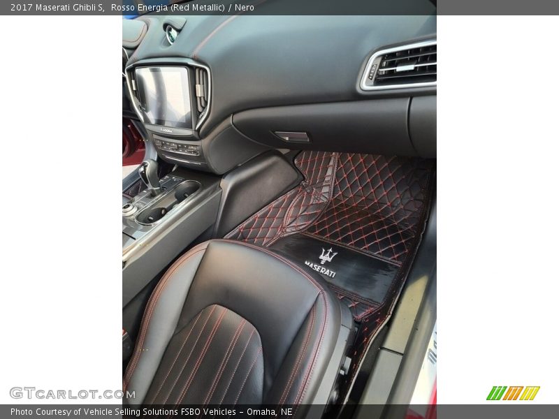 Rosso Energia (Red Metallic) / Nero 2017 Maserati Ghibli S