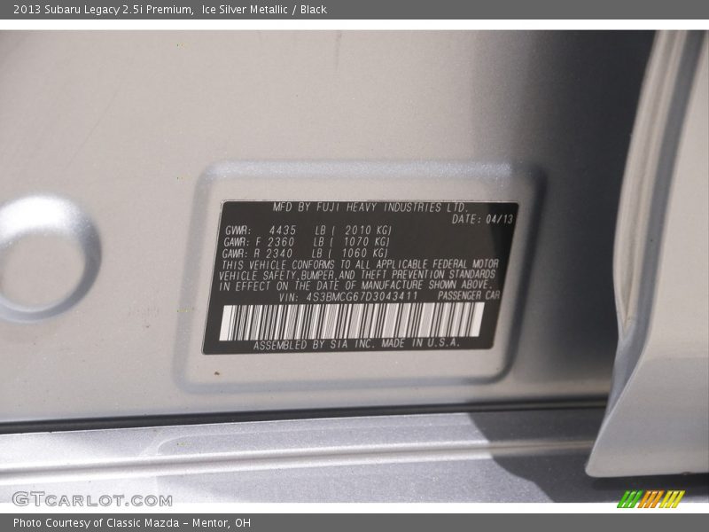 Ice Silver Metallic / Black 2013 Subaru Legacy 2.5i Premium