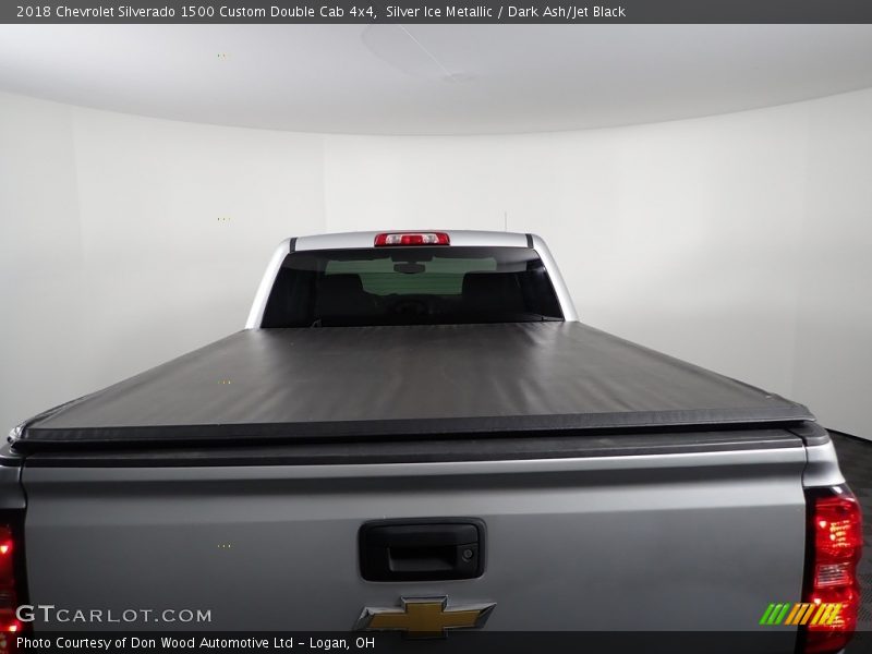 Silver Ice Metallic / Dark Ash/Jet Black 2018 Chevrolet Silverado 1500 Custom Double Cab 4x4