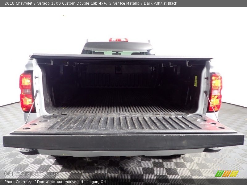 Silver Ice Metallic / Dark Ash/Jet Black 2018 Chevrolet Silverado 1500 Custom Double Cab 4x4