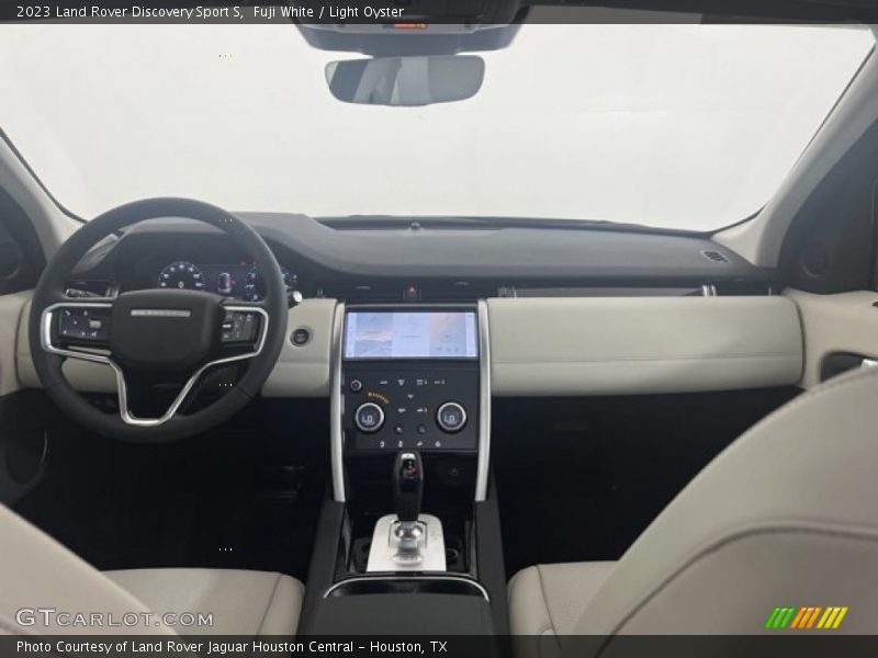 Fuji White / Light Oyster 2023 Land Rover Discovery Sport S