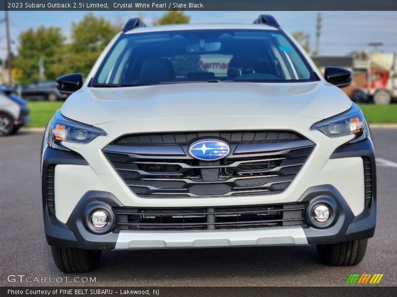 Crystal White Pearl / Slate Black 2023 Subaru Outback 2.5i Limited