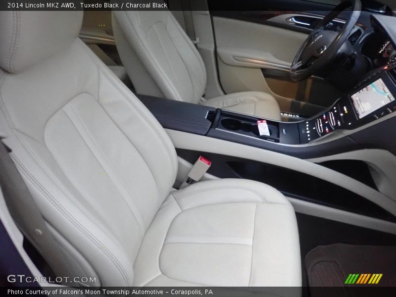 Front Seat of 2014 MKZ AWD