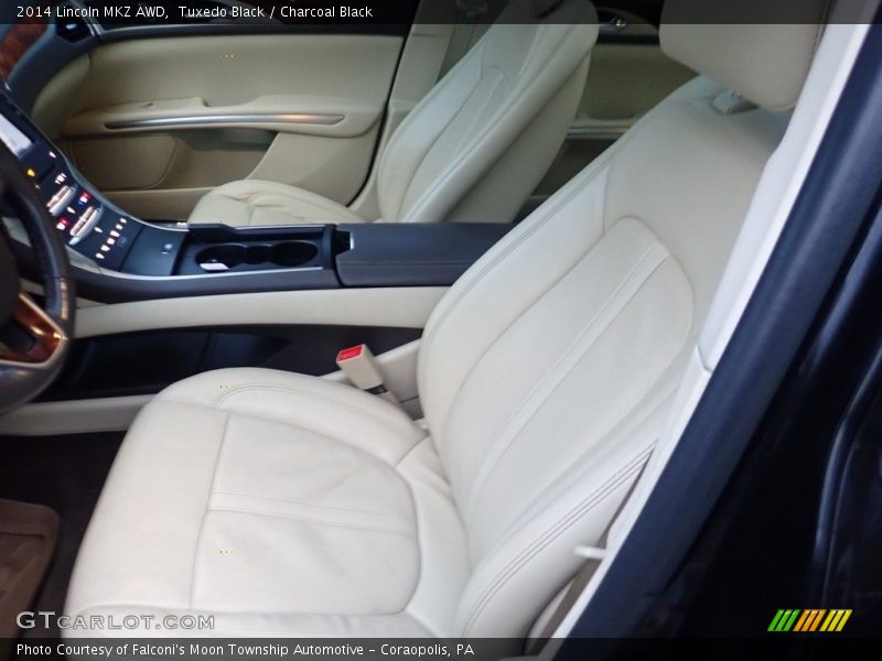 Front Seat of 2014 MKZ AWD