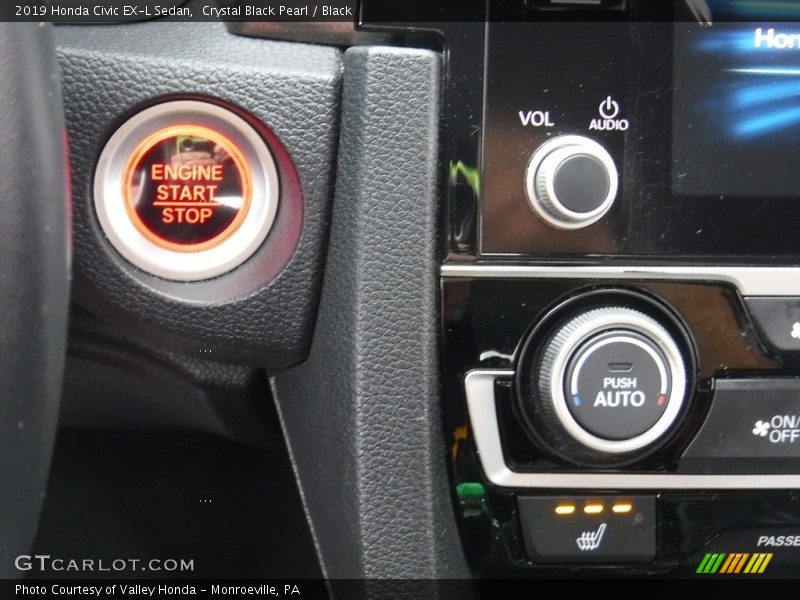 Controls of 2019 Civic EX-L Sedan