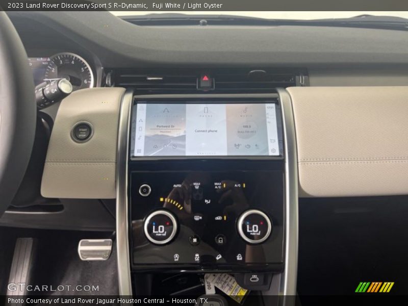 Fuji White / Light Oyster 2023 Land Rover Discovery Sport S R-Dynamic