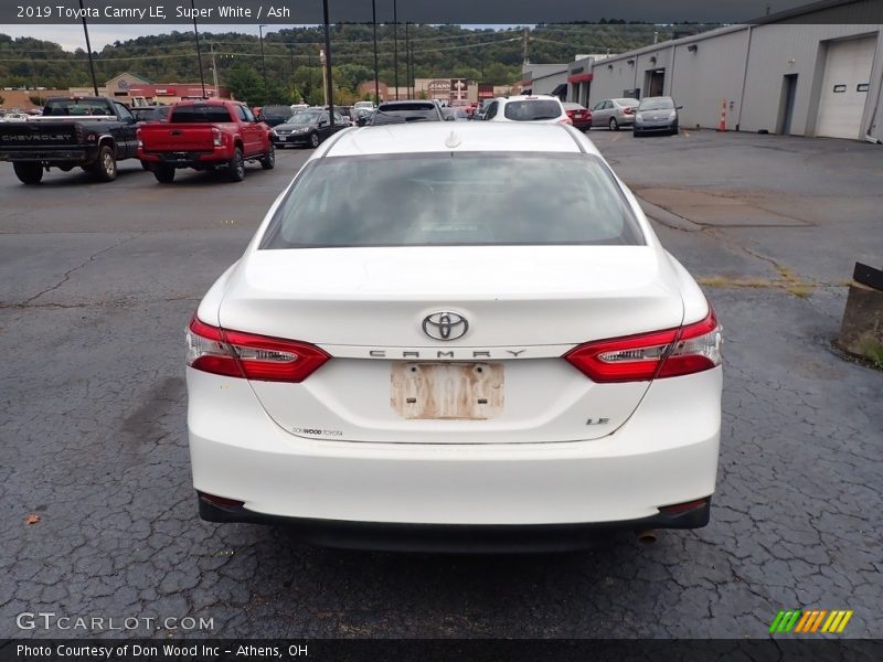 Super White / Ash 2019 Toyota Camry LE