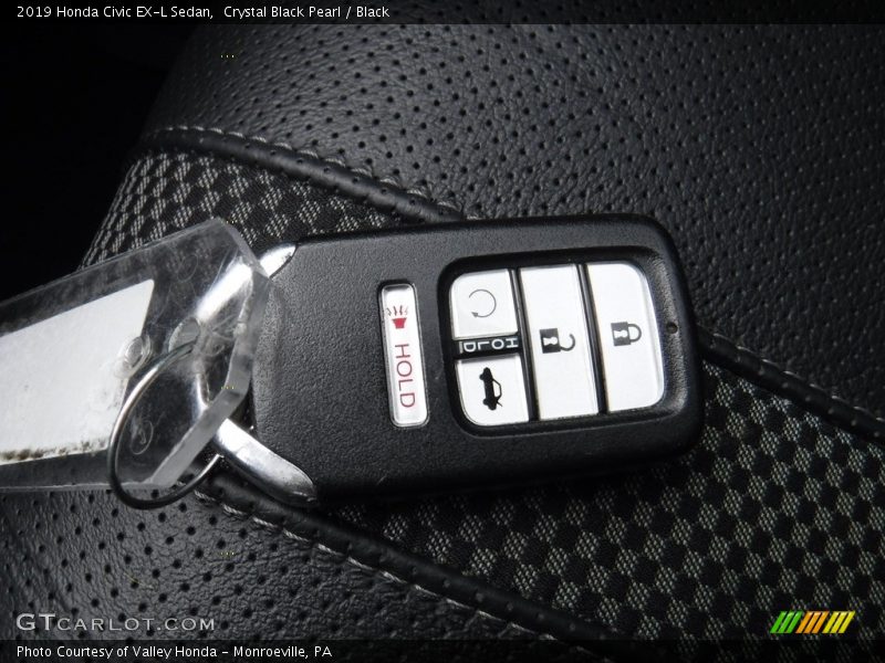 Keys of 2019 Civic EX-L Sedan