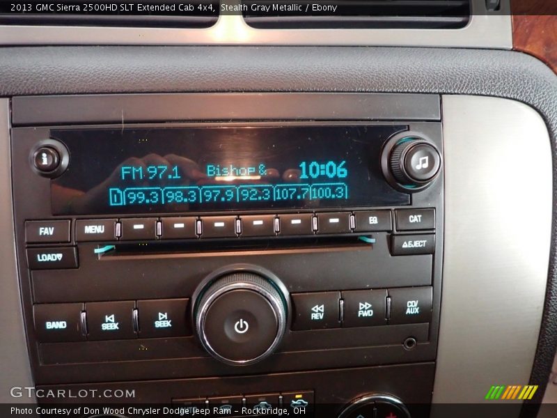 Controls of 2013 Sierra 2500HD SLT Extended Cab 4x4