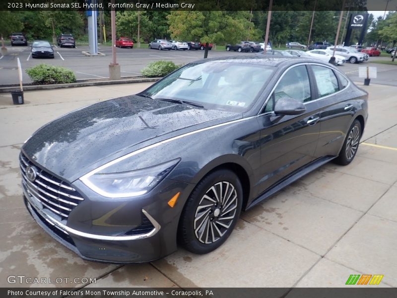 Front 3/4 View of 2023 Sonata SEL Hybrid