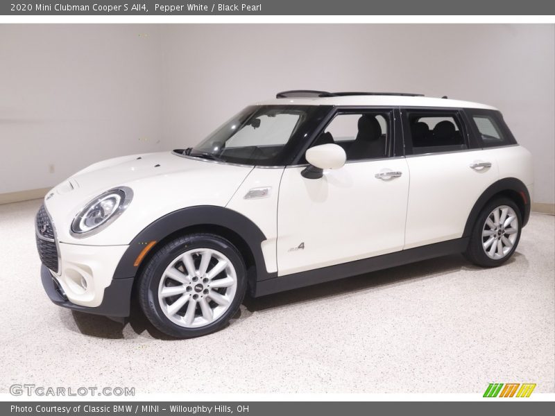 Pepper White / Black Pearl 2020 Mini Clubman Cooper S All4