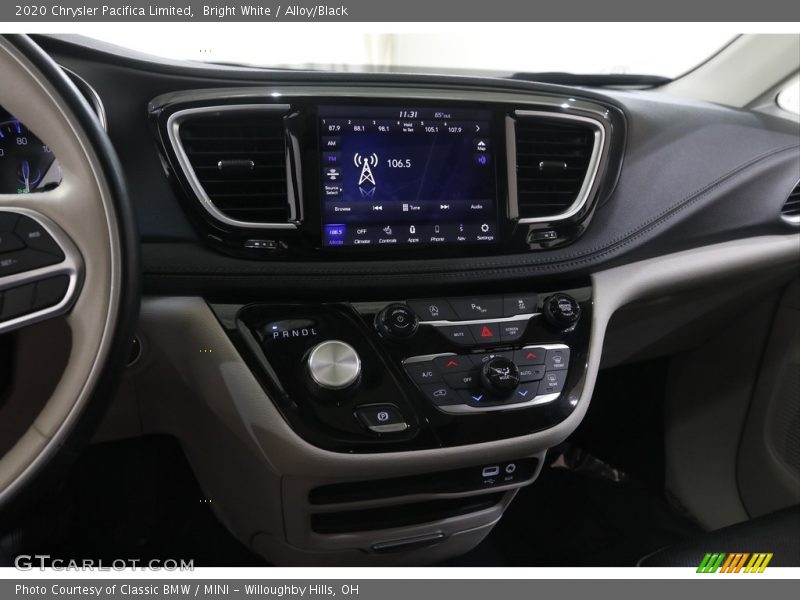 Bright White / Alloy/Black 2020 Chrysler Pacifica Limited