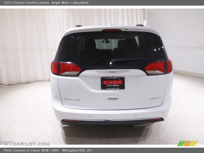 Bright White / Alloy/Black 2020 Chrysler Pacifica Limited