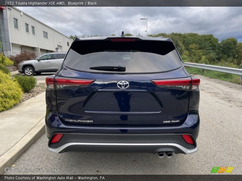 Blueprint / Black 2022 Toyota Highlander XSE AWD