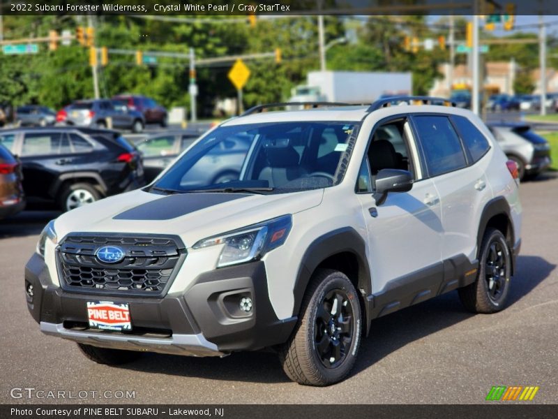 Crystal White Pearl / Gray StarTex 2022 Subaru Forester Wilderness