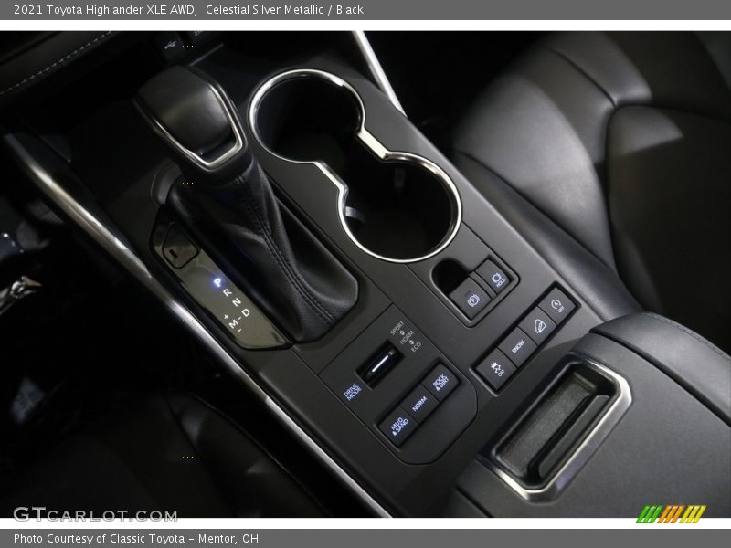 Celestial Silver Metallic / Black 2021 Toyota Highlander XLE AWD