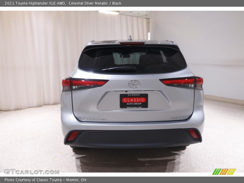 Celestial Silver Metallic / Black 2021 Toyota Highlander XLE AWD