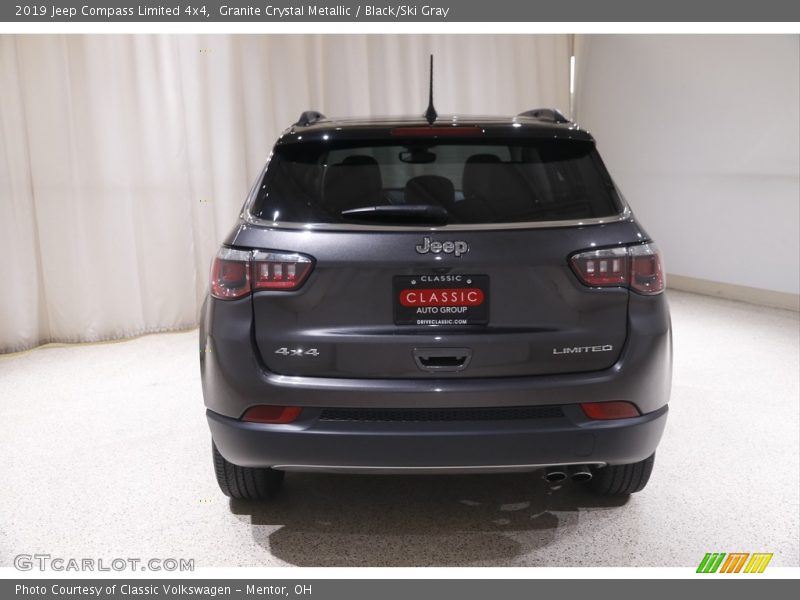 Granite Crystal Metallic / Black/Ski Gray 2019 Jeep Compass Limited 4x4