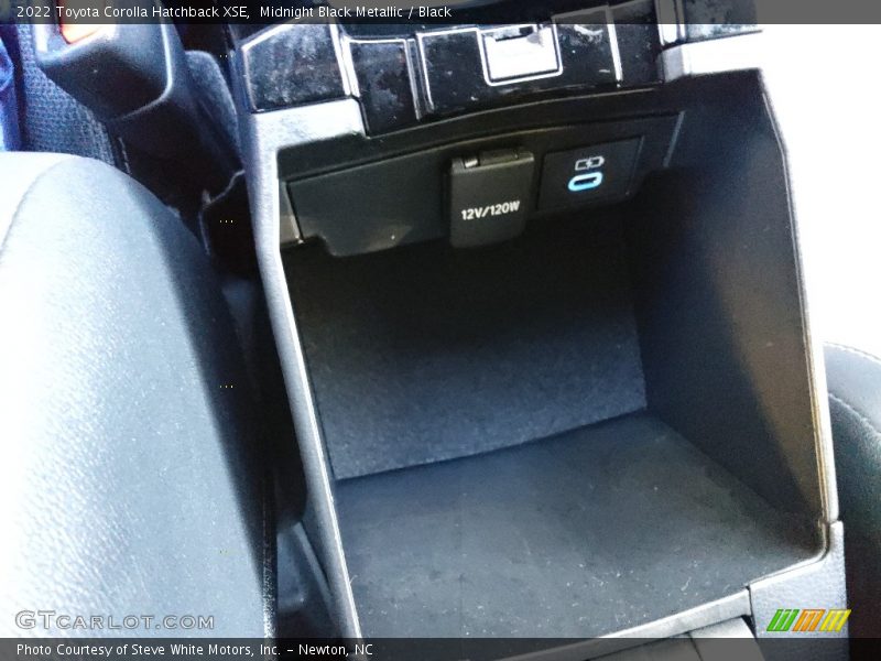 Midnight Black Metallic / Black 2022 Toyota Corolla Hatchback XSE
