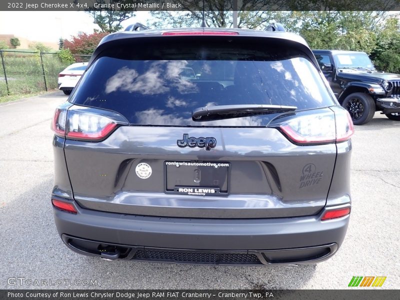 Granite Crystal Metallic / Black 2022 Jeep Cherokee X 4x4