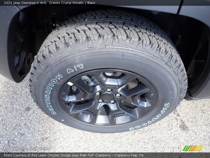 Granite Crystal Metallic / Black 2022 Jeep Cherokee X 4x4