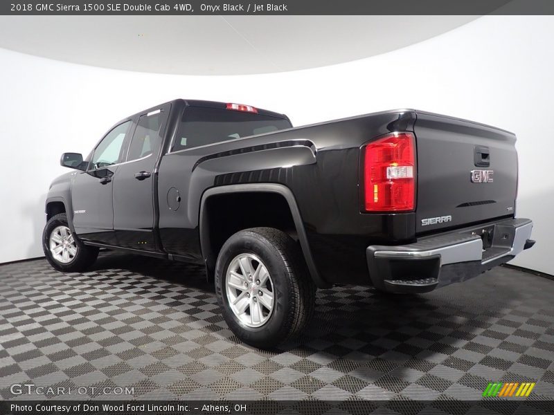 Onyx Black / Jet Black 2018 GMC Sierra 1500 SLE Double Cab 4WD