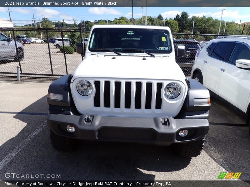 Bright White / Black 2021 Jeep Wrangler Unlimited Sport 4x4