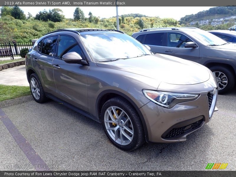 Front 3/4 View of 2019 Stelvio Ti Sport AWD