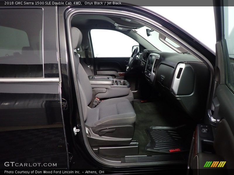 Front Seat of 2018 Sierra 1500 SLE Double Cab 4WD