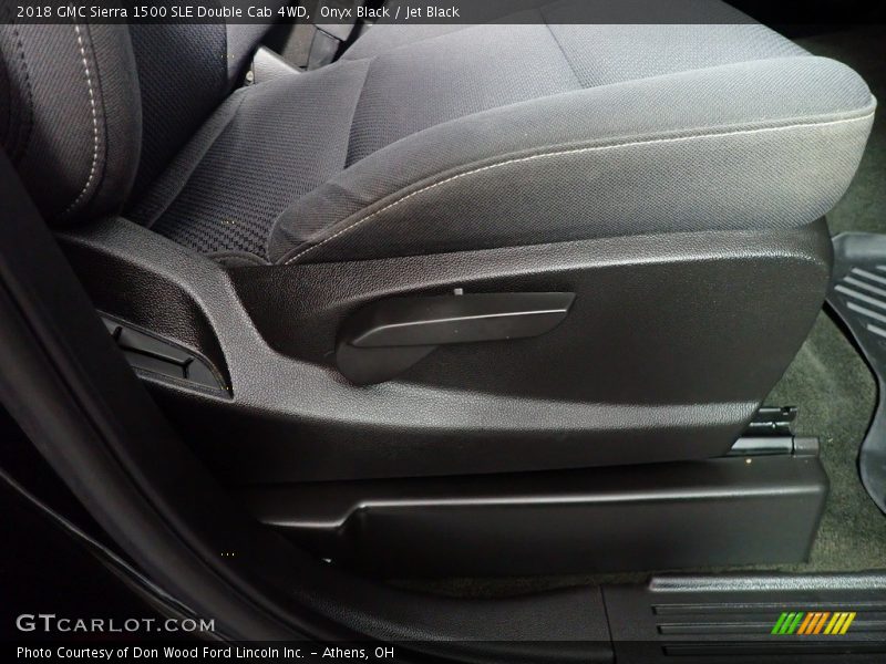 Onyx Black / Jet Black 2018 GMC Sierra 1500 SLE Double Cab 4WD